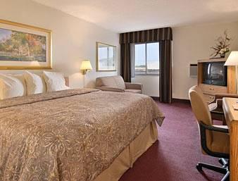 Ramada Fairview Heights Hotel Bilik gambar