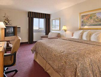 Ramada Fairview Heights Hotel Bilik gambar